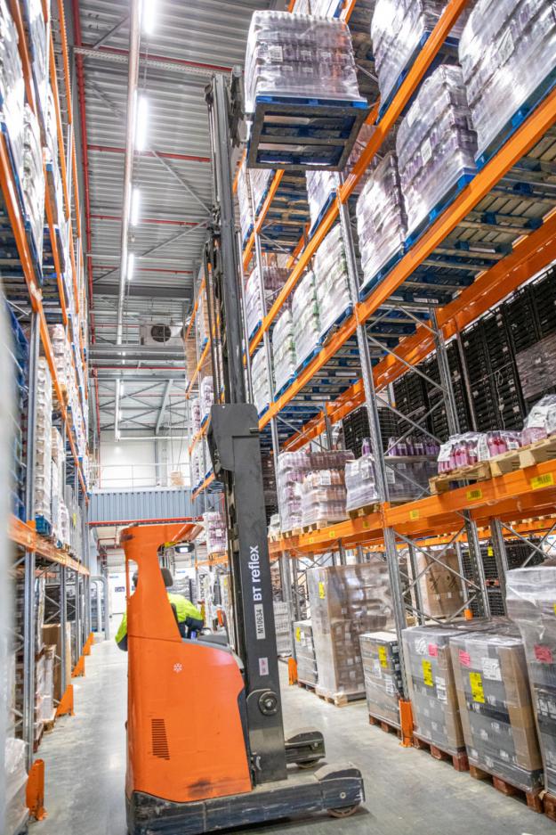 Entrepôt logistique